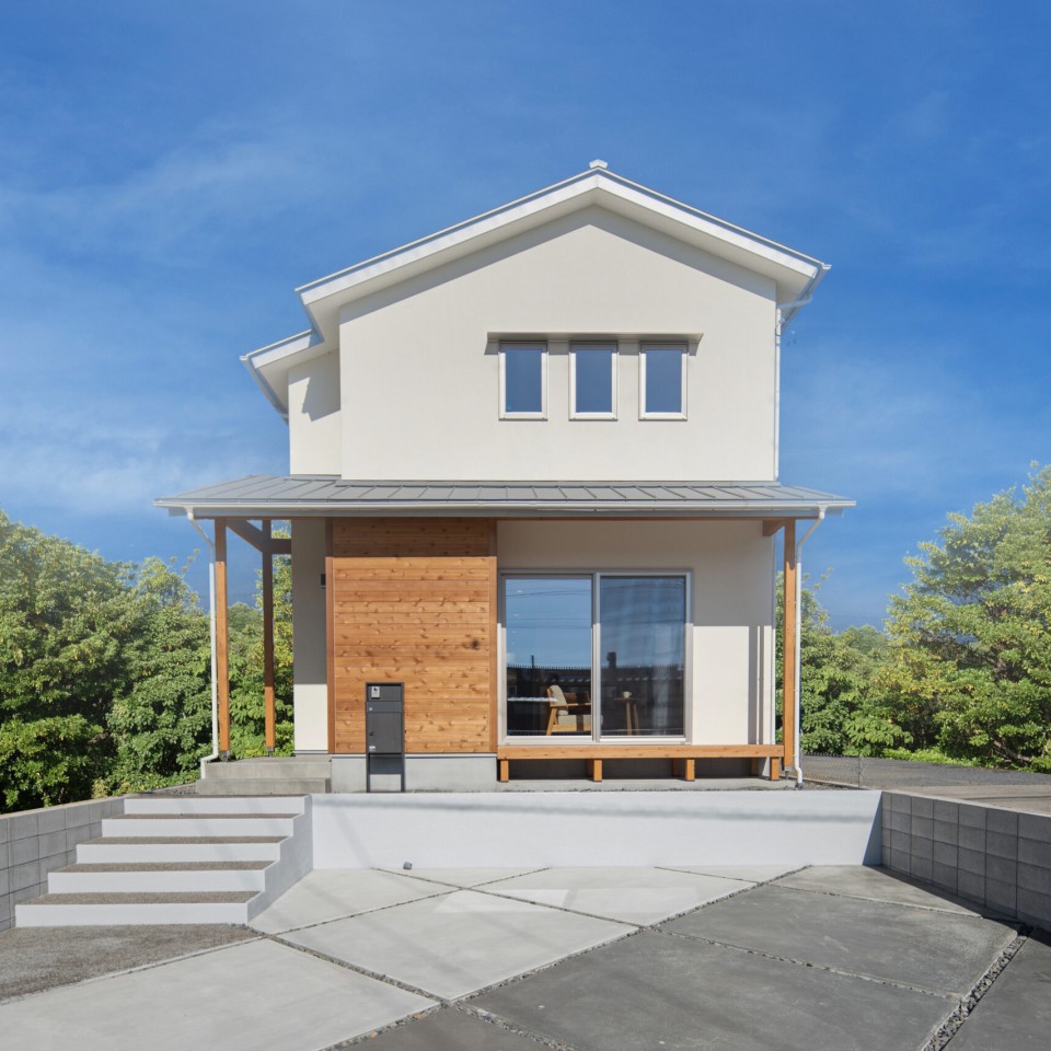 中庭ウッドデッキのあるお家