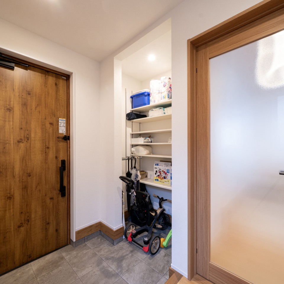 35坪の空間に、世界にひとつの造作洗面。毎日が楽しくなるお家