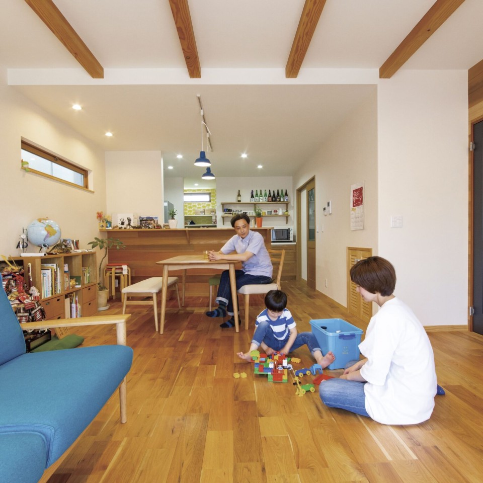 デッキとお庭が楽しいお家