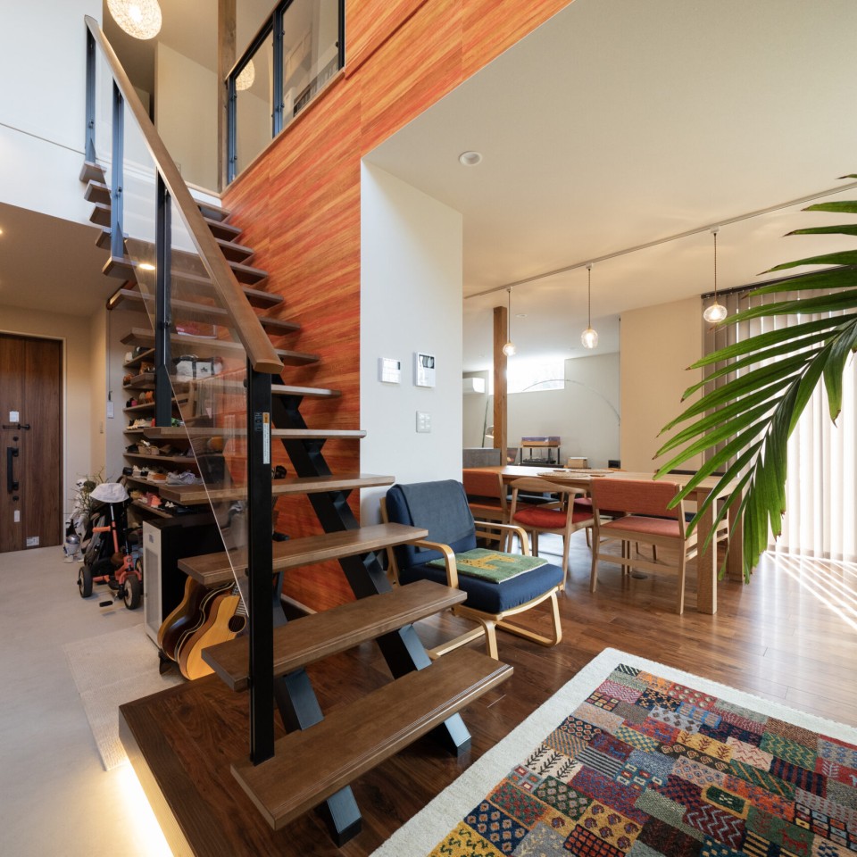 焚火とジャズで充実した趣味空間が広がるお家