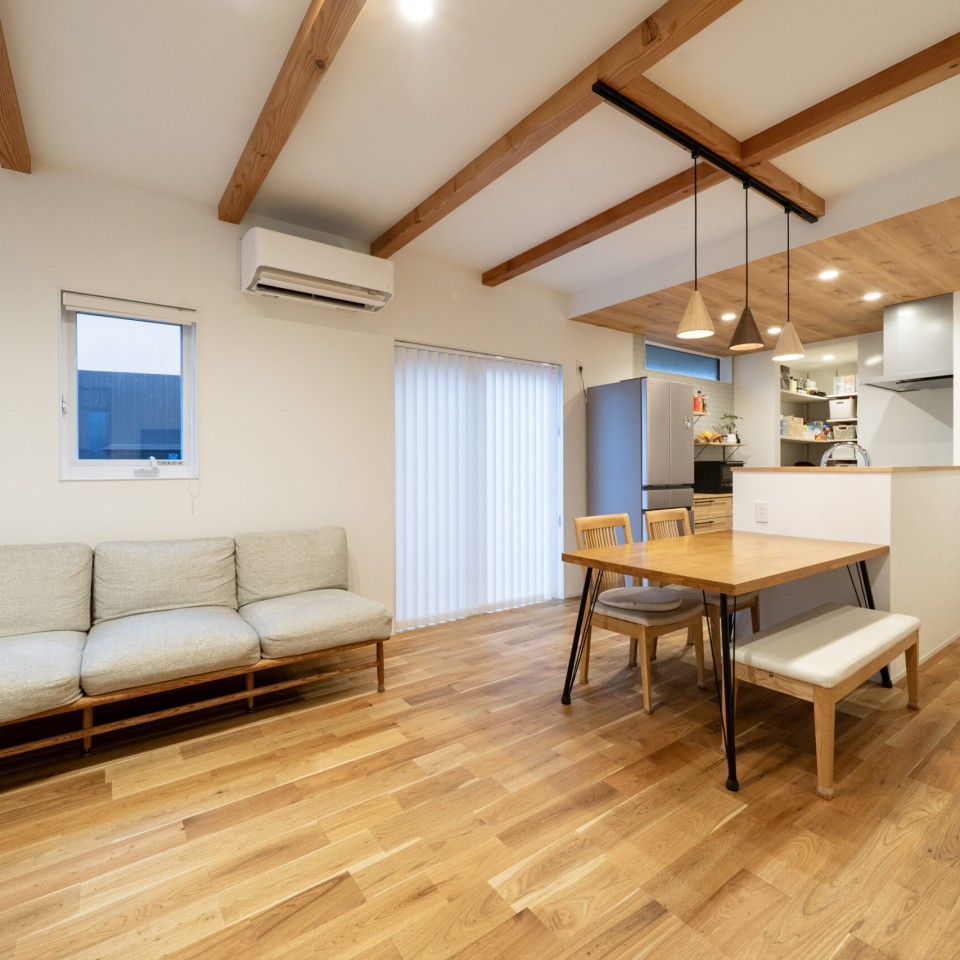 35坪の空間に、世界にひとつの造作洗面。毎日が楽しくなるお家