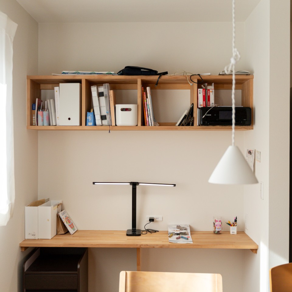 木のぬくもりと機能性を両立した、収納計画のある家