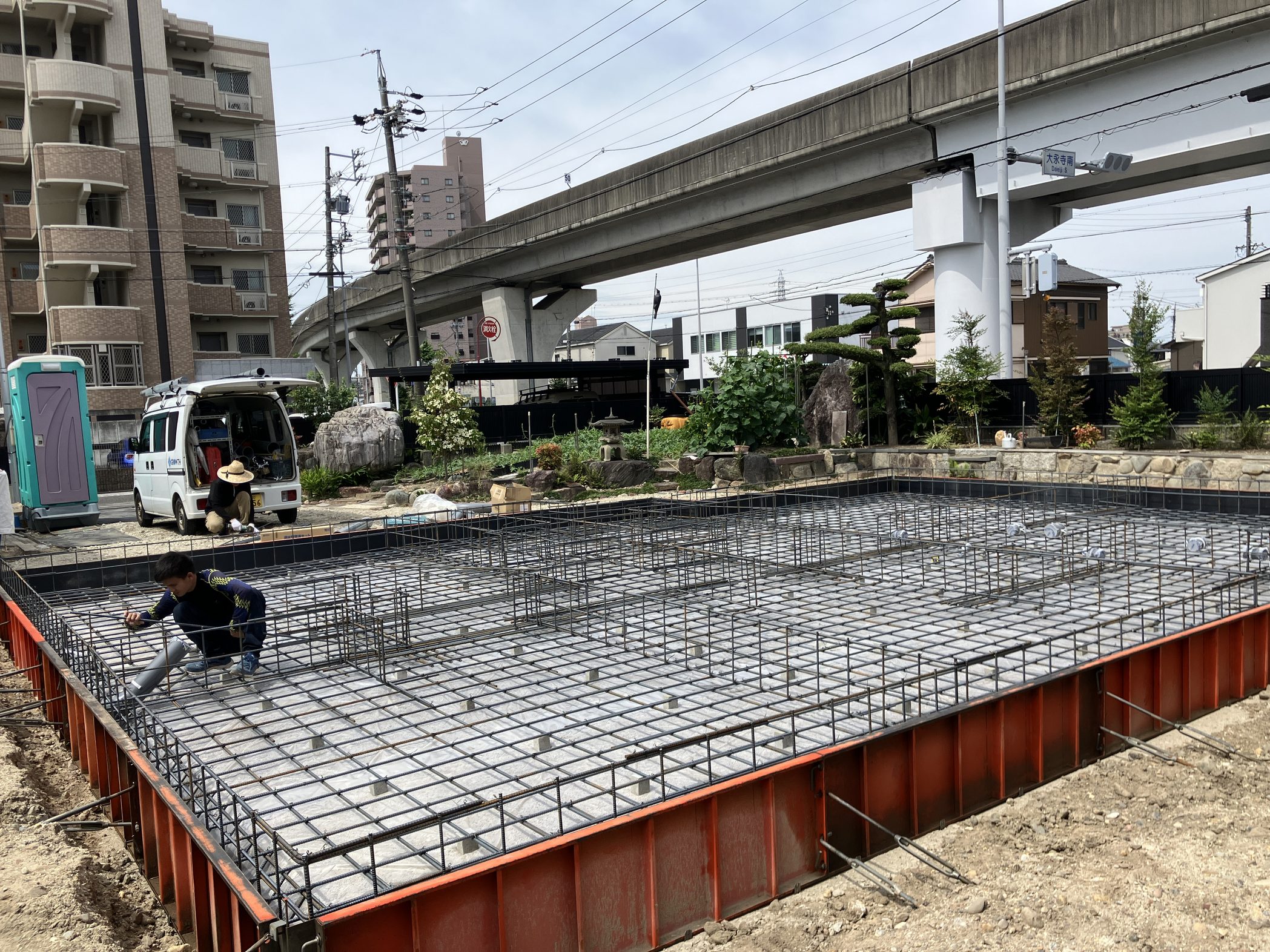 基礎工事スタート